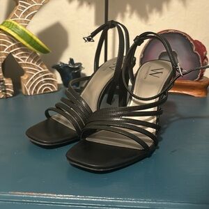 Black Worthington heels size 8